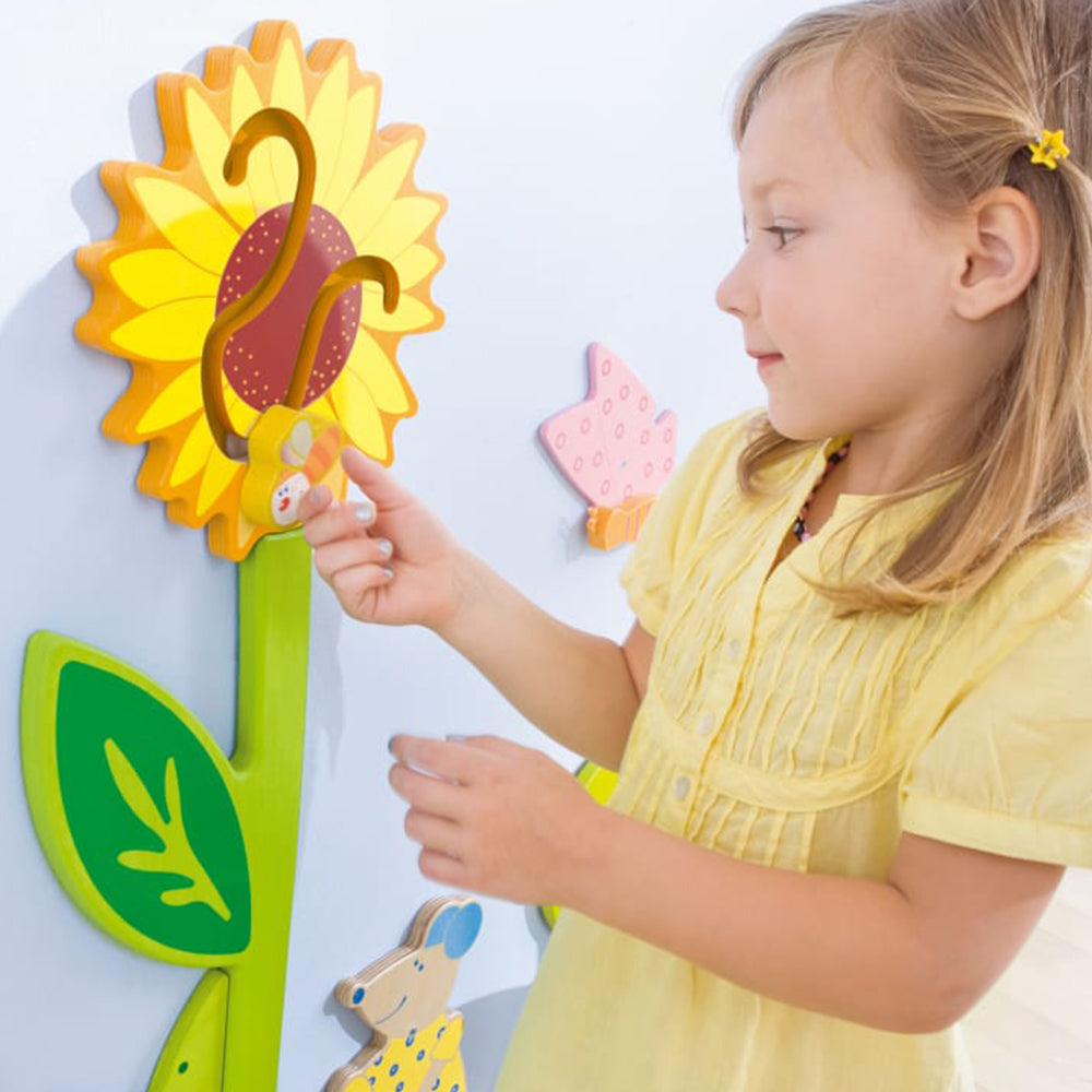 Sunflower with Little Bee Wall Decor