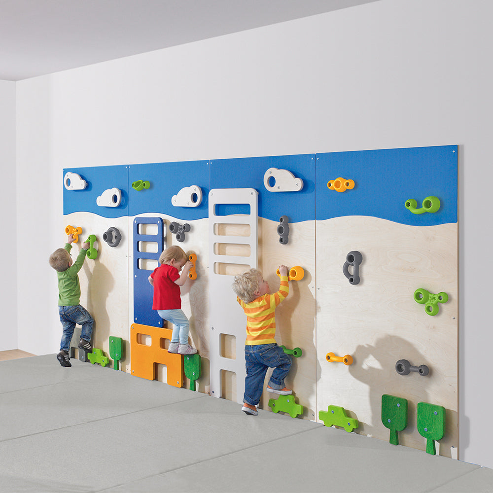 City World Climbing Wall, Small House